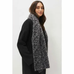 Phase Eight Grey Scarf